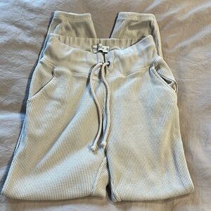 Abercrombie & Fitch waffle joggers - XS